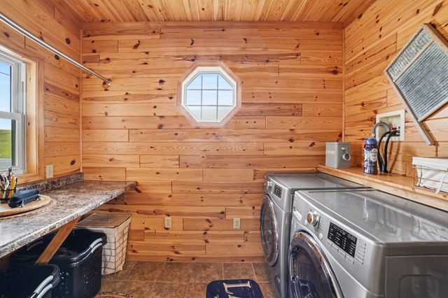 6987 E Beaverton Road, Clare, MI 48617