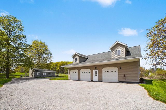 6987 E Beaverton Road, Clare, MI 48617