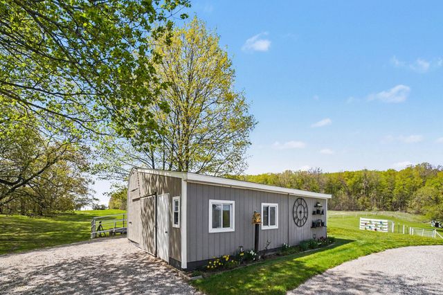 6987 E Beaverton Road, Clare, MI 48617