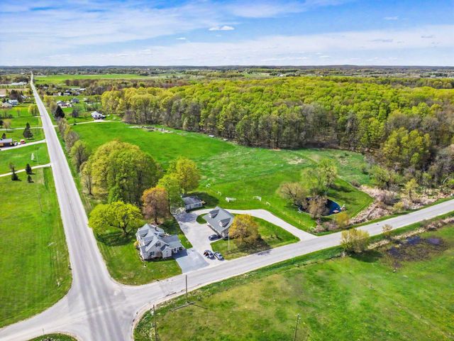 6987 E Beaverton Road, Clare, MI 48617