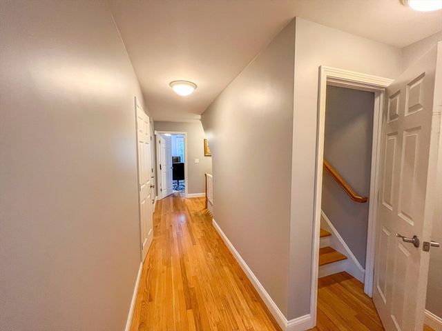 20 Russell St 1, Waltham, MA 02453