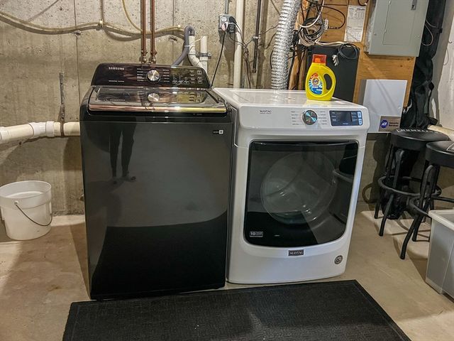 20 Russell St 1, Waltham, MA 02453