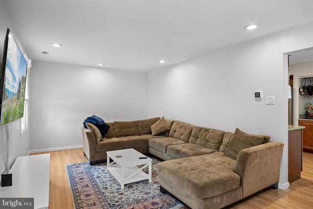 163 CALDERWOOD LN, Mount Laurel, NJ 08054