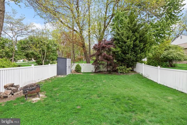 163 CALDERWOOD LN, Mount Laurel, NJ 08054