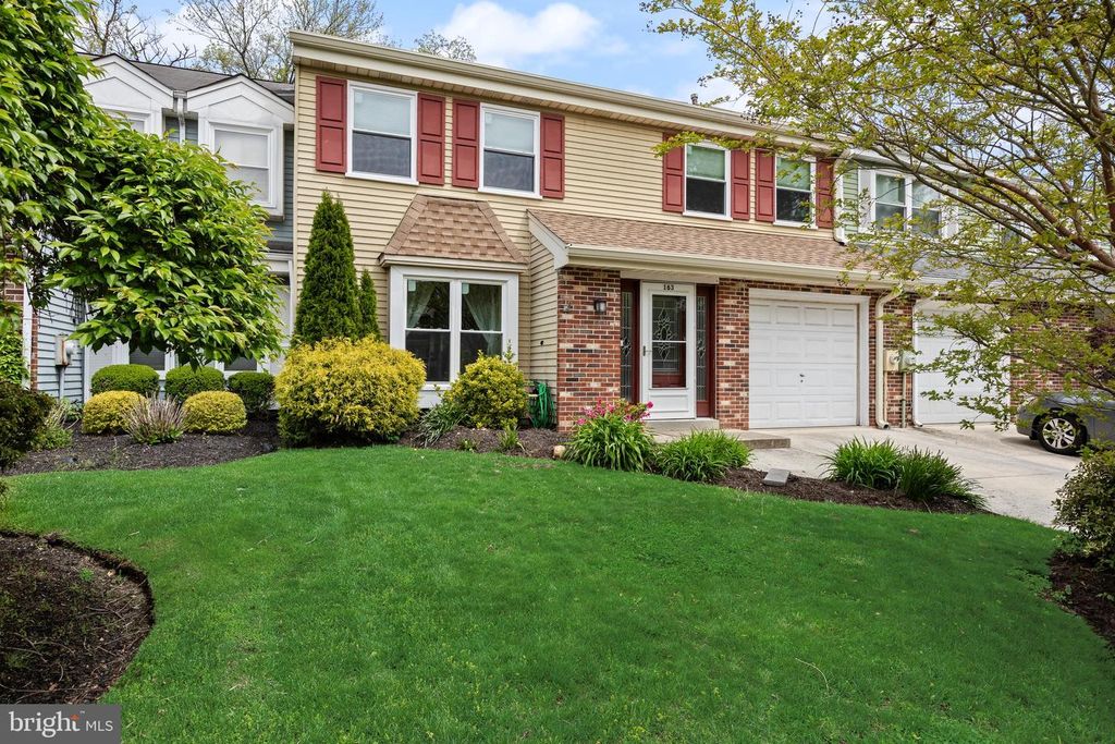163 CALDERWOOD LN, Mount Laurel, NJ 08054