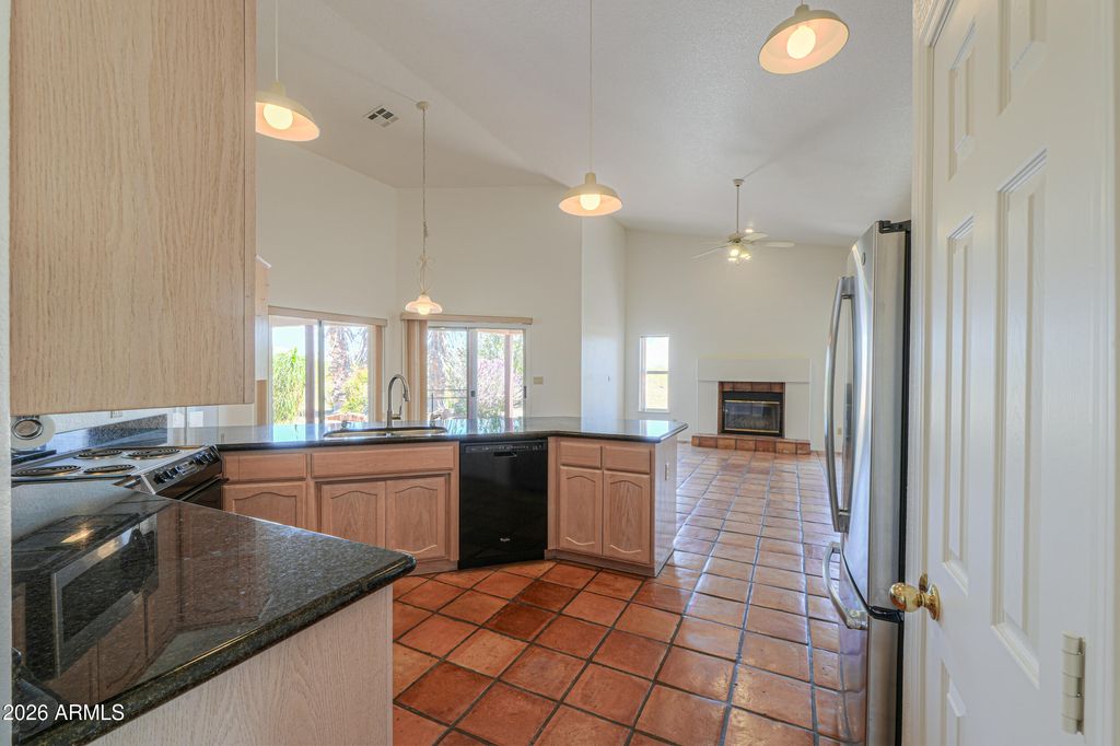 Image 18 of property listing at 8517 N KILLDEER Place, Casa Grande, AZ 85194