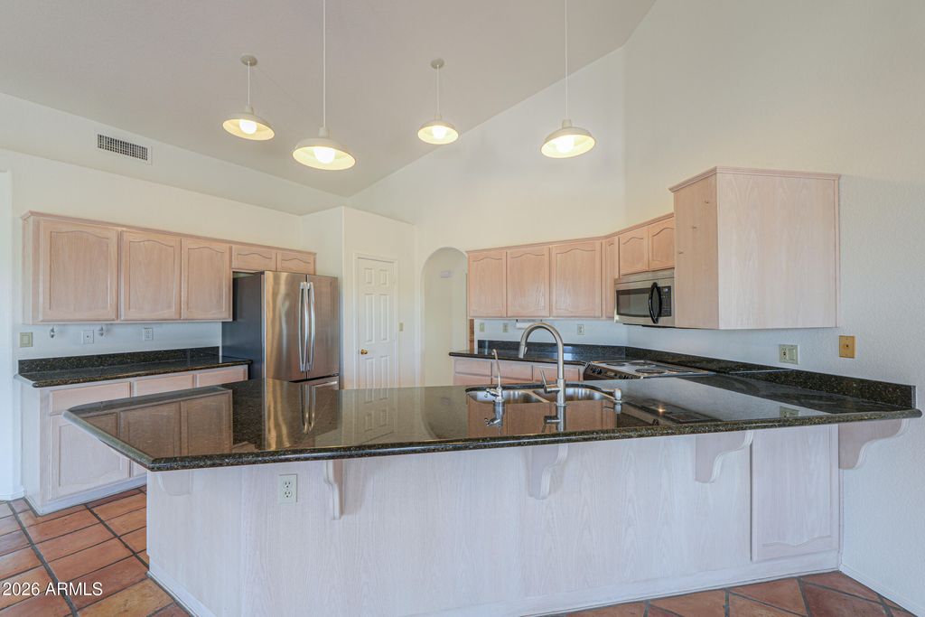 Image 3 of property listing at 8517 N KILLDEER Place, Casa Grande, AZ 85194