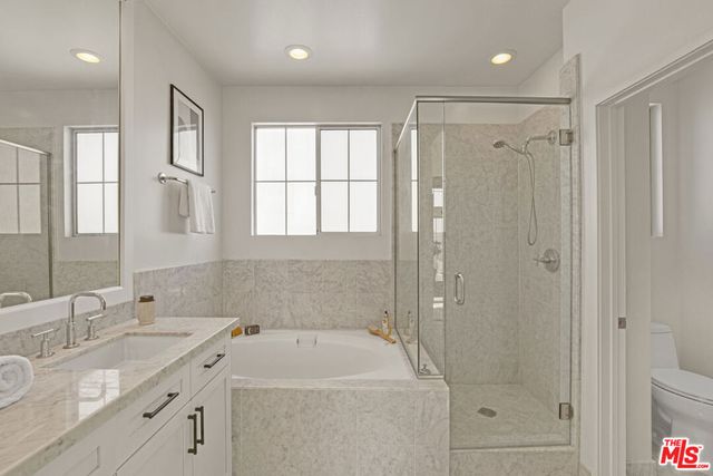 5300 Playa Vista Drive 6, Playa Vista, CA 90094