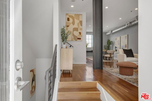 5300 Playa Vista Drive 6, Playa Vista, CA 90094