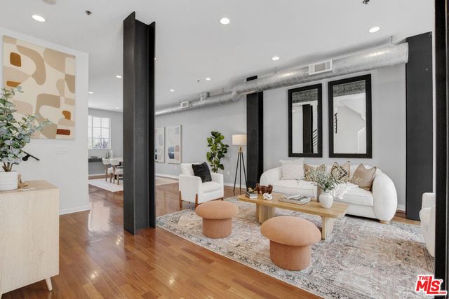 5300 Playa Vista Drive 6, Playa Vista, CA 90094