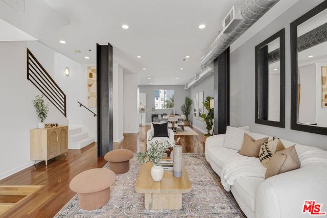 5300 Playa Vista Drive 6, Playa Vista, CA 90094