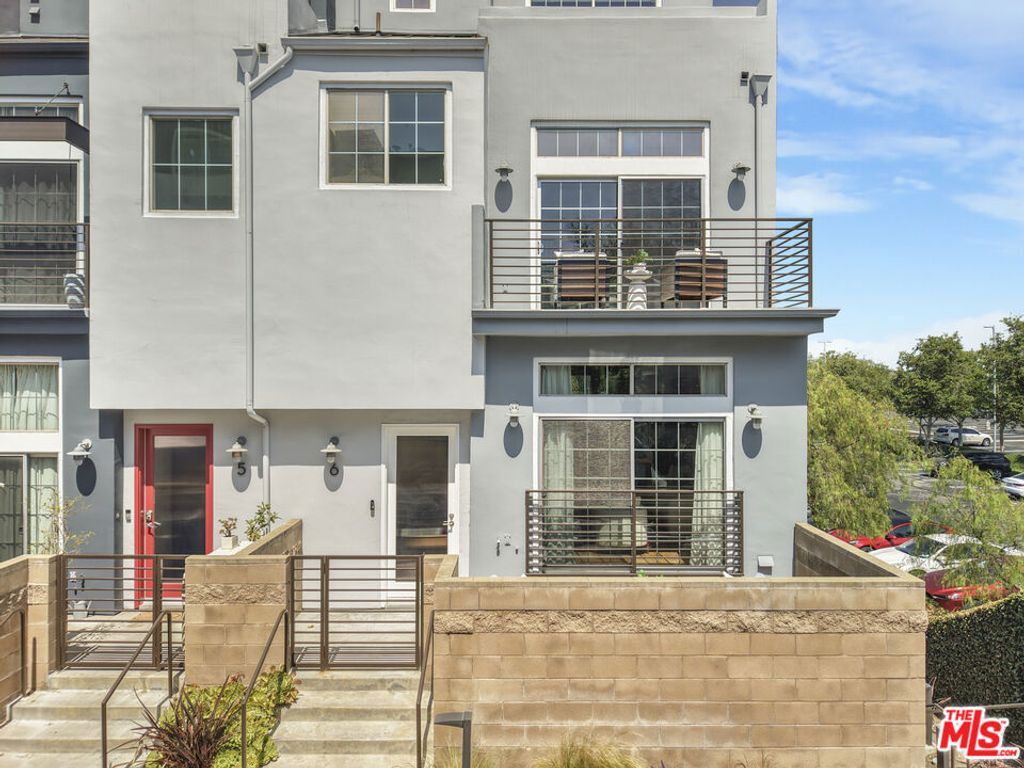 Image 33 of property listing at 5300 Playa Vista Drive 6, Playa Vista, CA 90094