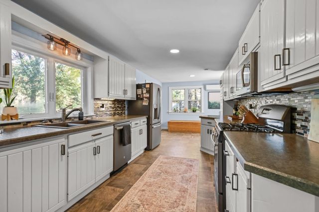 1120 Summit Avenue, Mahtomedi, MN 55115