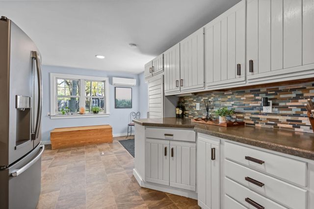 1120 Summit Avenue, Mahtomedi, MN 55115