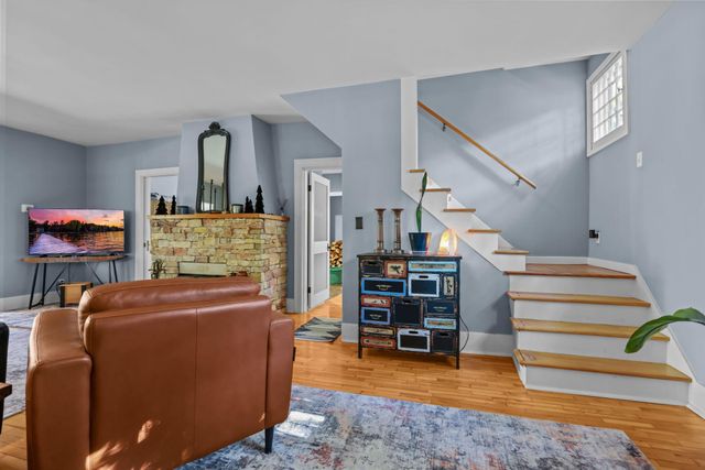 1120 Summit Avenue, Mahtomedi, MN 55115