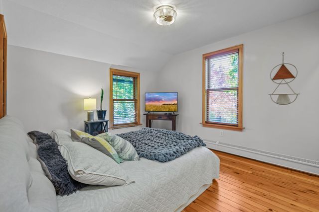1120 Summit Avenue, Mahtomedi, MN 55115