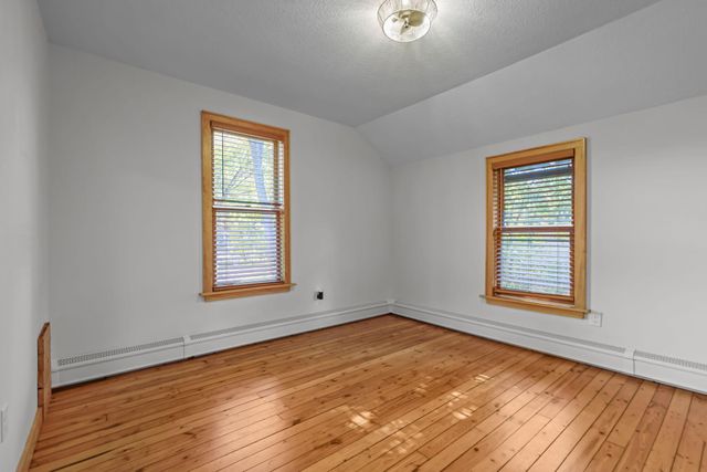 1120 Summit Avenue, Mahtomedi, MN 55115
