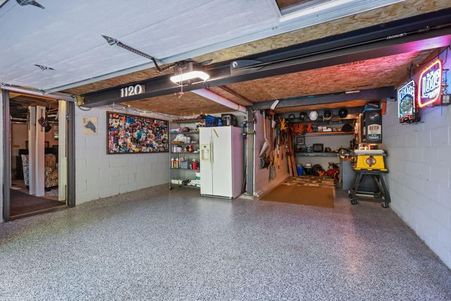 1120 Summit Avenue, Mahtomedi, MN 55115