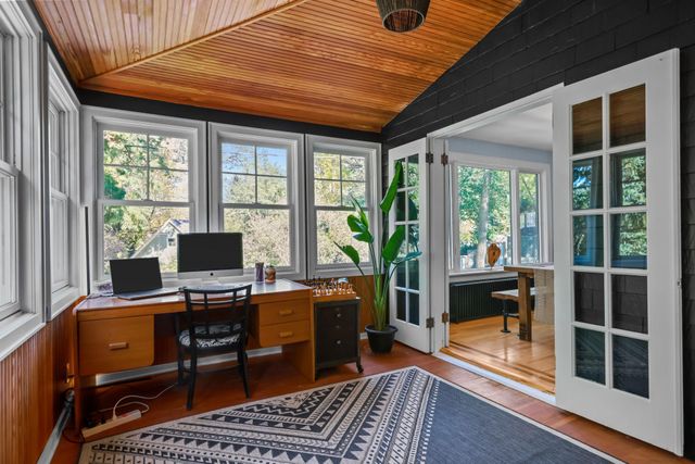 1120 Summit Avenue, Mahtomedi, MN 55115