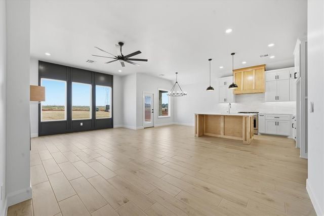 15604 Siloa Avenue, Edmond, OK 73013