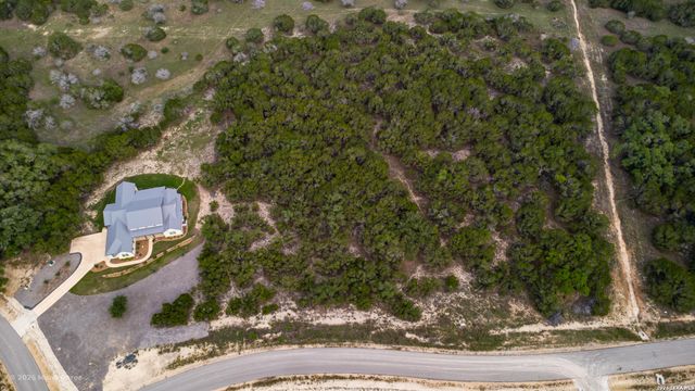 1609 PARADISE PKWY, Canyon Lake, TX 78133