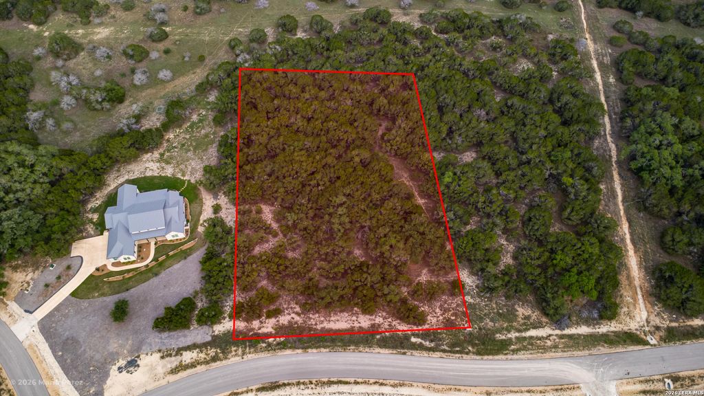 1609 PARADISE PKWY, Canyon Lake, TX 78133