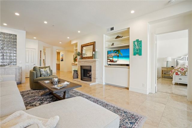 4167 Warner, Huntington Beach, CA 92649