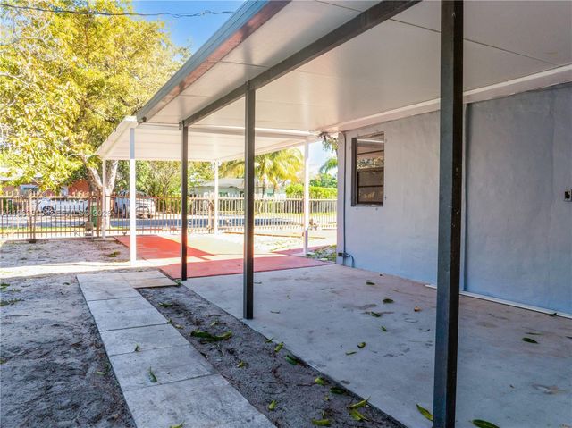 12210 NW 10th Ave, North Miami, FL 33168