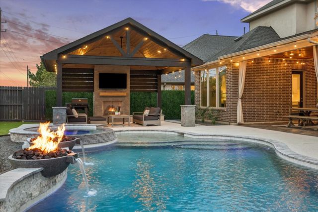 3814 Teal Bay Lane, Fulshear, TX 77441