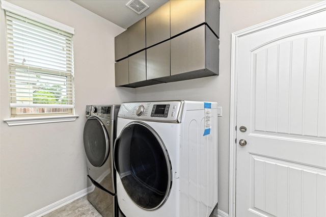 105 Summer Park BND, Cedar Park, TX 78613