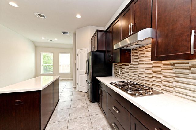 105 Summer Park BND, Cedar Park, TX 78613