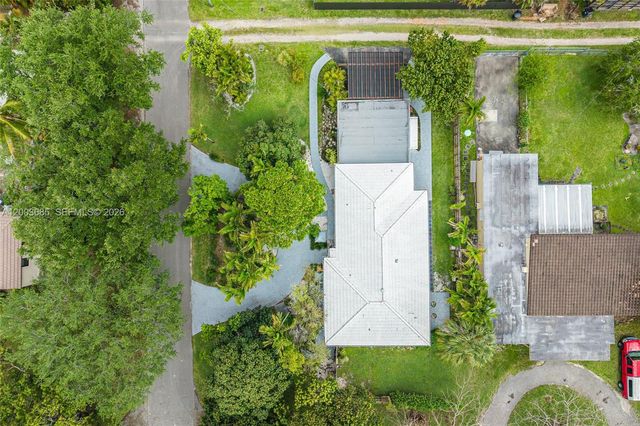 501 Lawn Way, Miami Springs, FL 33166