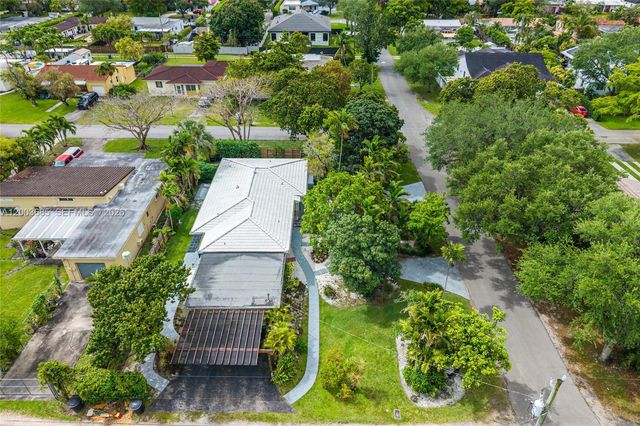 501 Lawn Way, Miami Springs, FL 33166