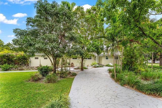 501 Lawn Way, Miami Springs, FL 33166