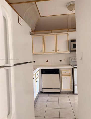 2025 NE 164th St 706, North Miami Beach, FL 33162