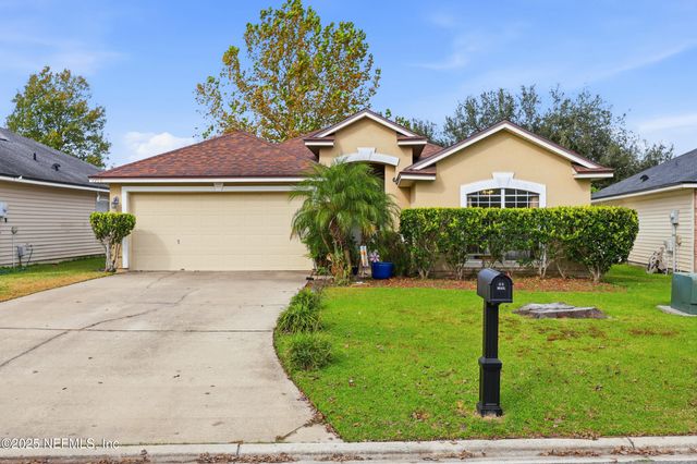 2700 CREEKFRONT Drive, Green Cove Springs, FL 32043