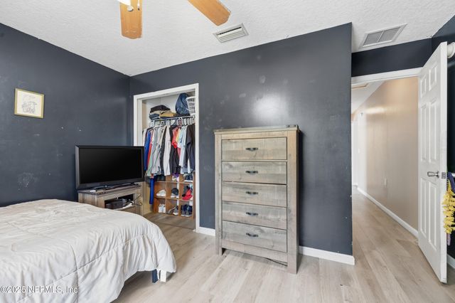 2700 CREEKFRONT Drive, Green Cove Springs, FL 32043