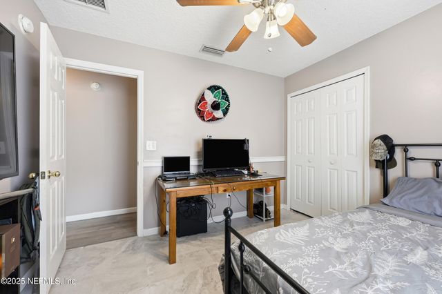 2700 CREEKFRONT Drive, Green Cove Springs, FL 32043