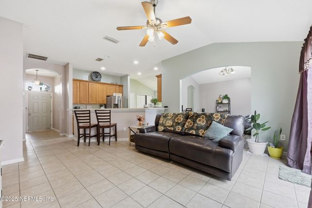 2700 CREEKFRONT Drive, Green Cove Springs, FL 32043