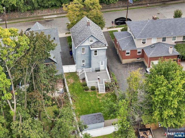 38 Elm Road, Caldwell, NJ 07006