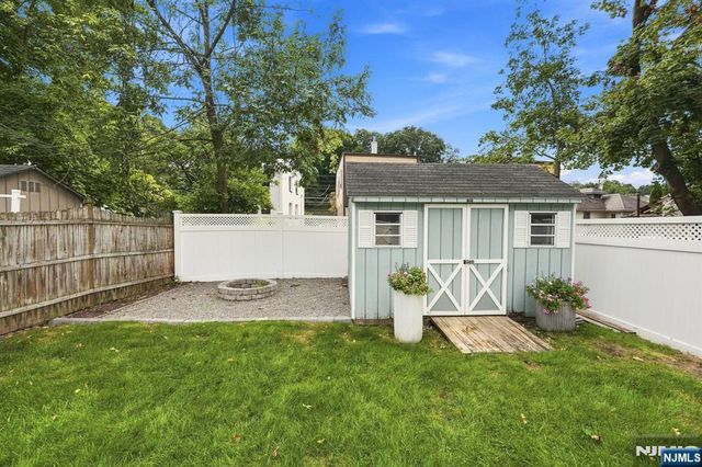 38 Elm Road, Caldwell, NJ 07006