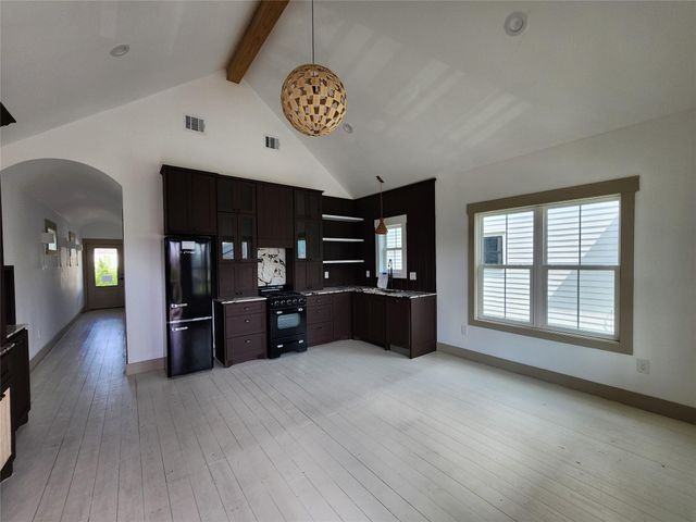 1220 32nd Street, Galveston, TX 77550