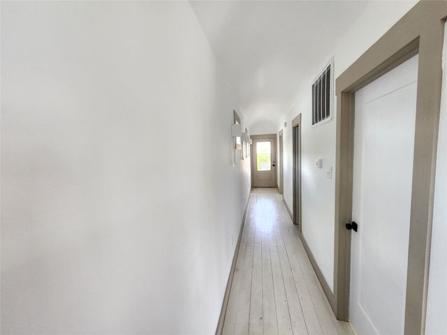 1220 32nd Street, Galveston, TX 77550