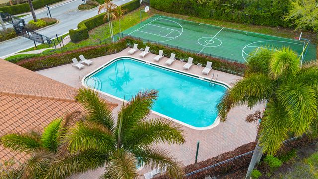 101 SW Otter Run Place, Stuart, FL 34997