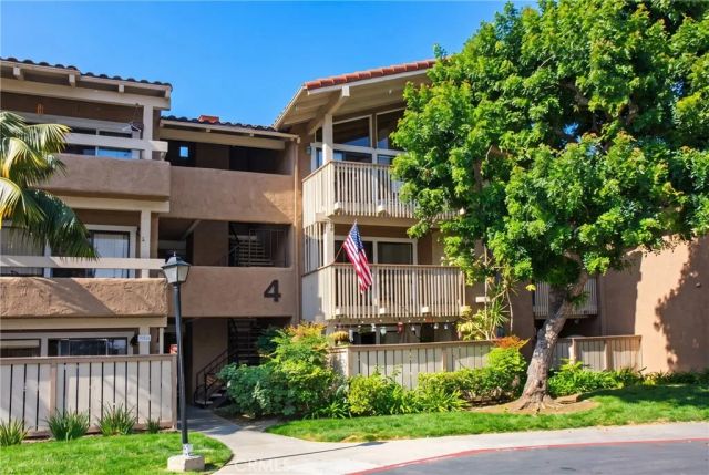 21372 Brookhurst 425, Huntington Beach, CA 92646
