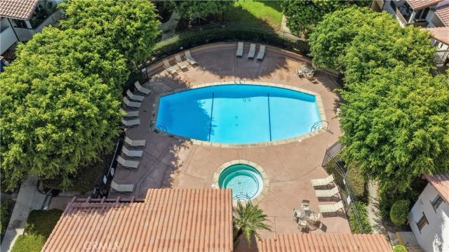 21372 Brookhurst 425, Huntington Beach, CA 92646