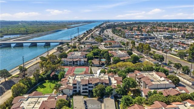 21372 Brookhurst 425, Huntington Beach, CA 92646