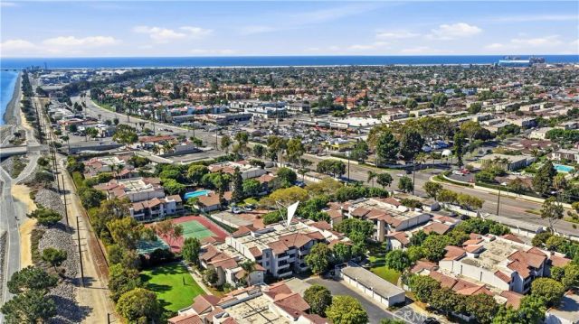 21372 Brookhurst 425, Huntington Beach, CA 92646
