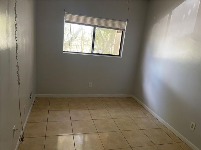 8843 SPRINGTREE LAKES Drive, Sunrise, FL 33351