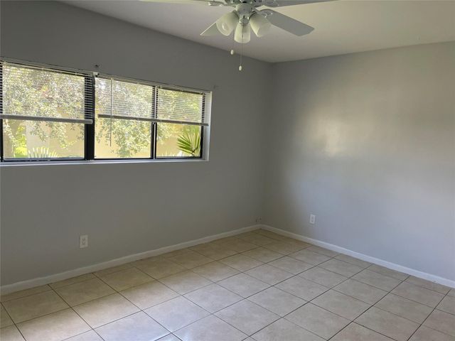 8843 SPRINGTREE LAKES Drive, Sunrise, FL 33351
